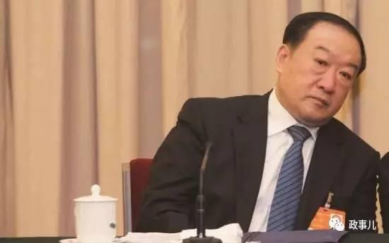 苏荣被双开的通报中称,其对江西省出现的严重腐败问题负有主要领导责任。