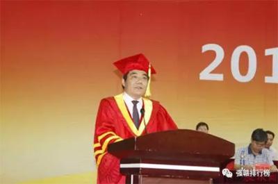 南昌大学校长周创兵资料图