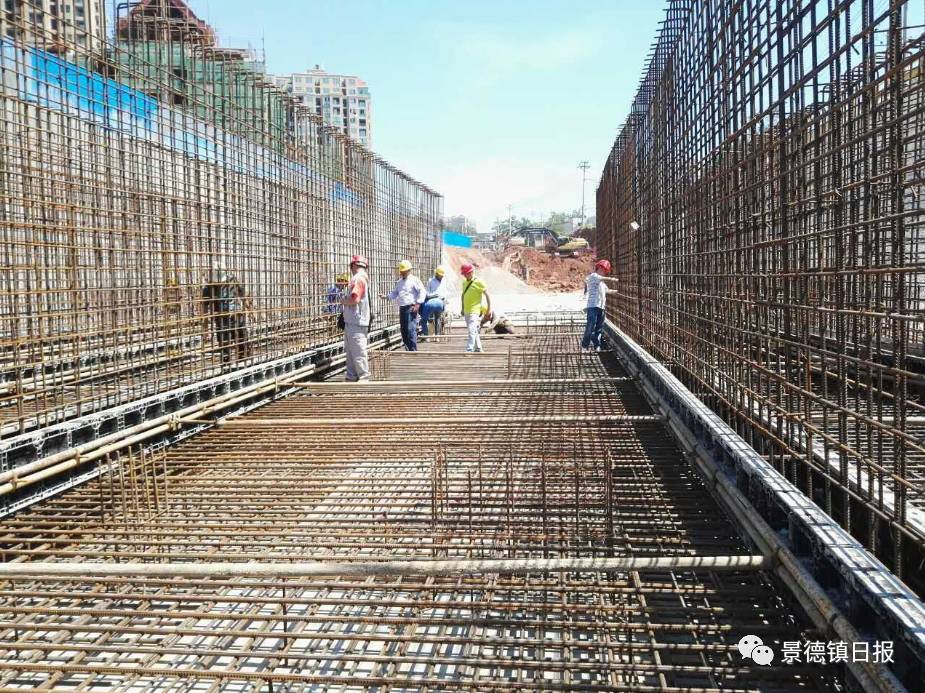 正在建设的地下综合管廊(程少艾摄)