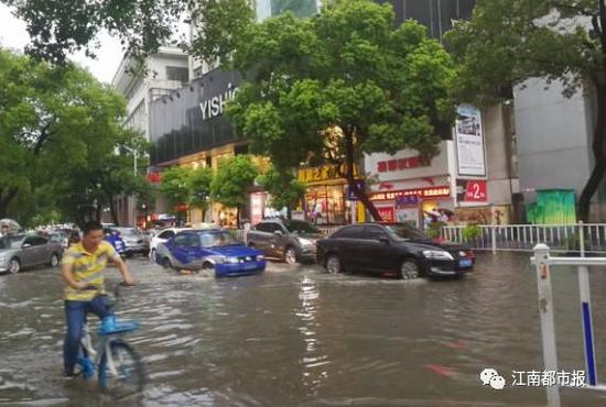 大雨配上大风
