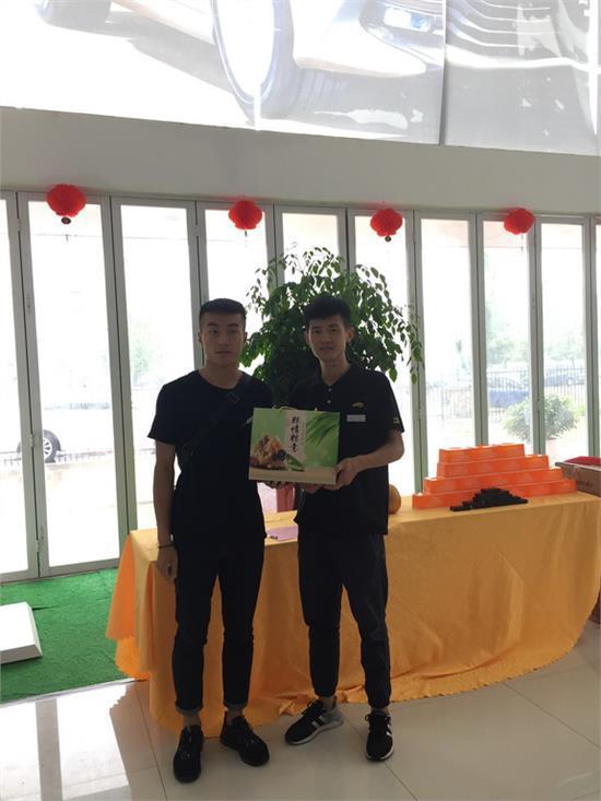 请输入描述