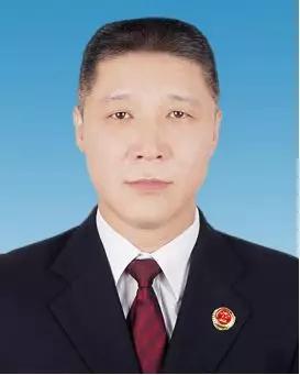 王小龙