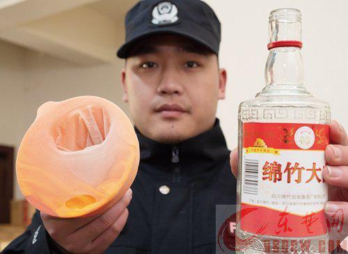 警方端掉假酒窝点