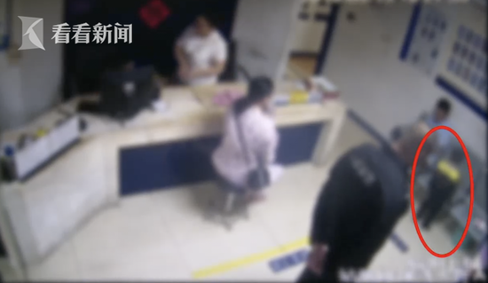 6岁自闭症男孩被遗弃肯德基 母亲留下心酸手写信