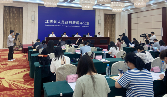 发布会现场摄影:梦露