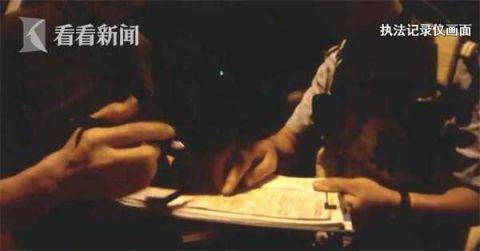 据了解,司机是由于吃饭后,手机没有电叫不了代驾,才选择自己驾车回家。