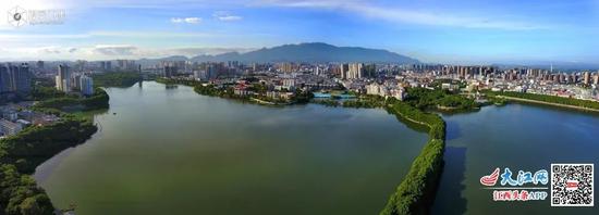 摄影:杨继红
