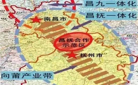 加快昌抚合作示范区建设,积极推进田园综合体和特色小镇等项目建设。
