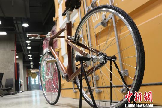 自行车制动系统为皮带传动。王昊昊摄