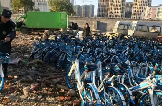 上饶哈罗共享单车乱停乱放被罚8000元