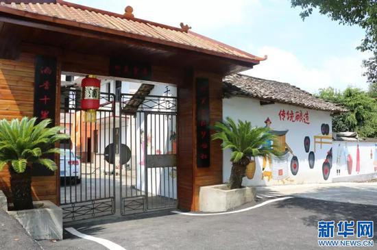 里善村的文化长廊。