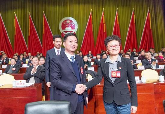 记者徐斌摄