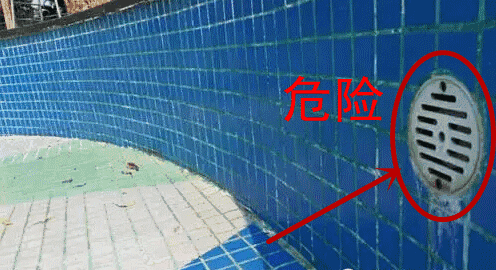 请给孩子穿上救生衣!