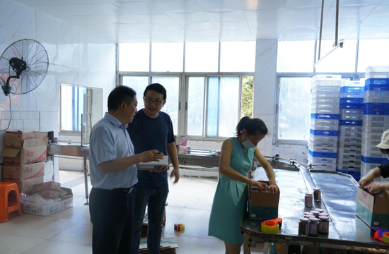 农行丰城支行分管副行长袁国柱了解企业资金需求