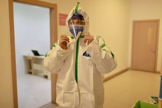 梁小峰已连续奋战多日