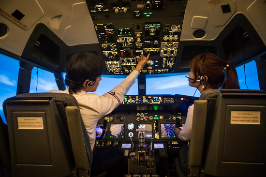 南昌VR主题乐园内波音737体验项目