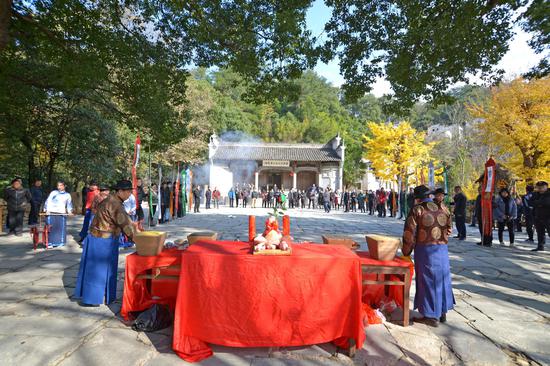 篁岭祭山神大典现场