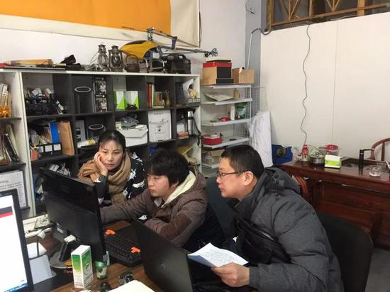 一遍遍的反复修改才有现场精彩呈现的PPT