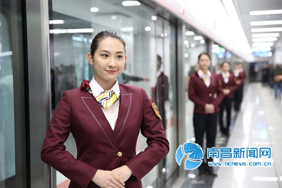 南昌地铁员工制服