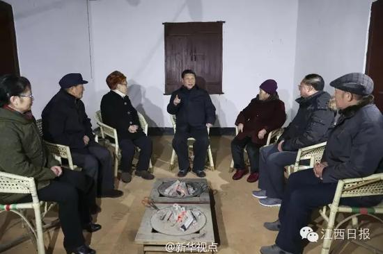 习近平看望全国道德模范和英烈后人