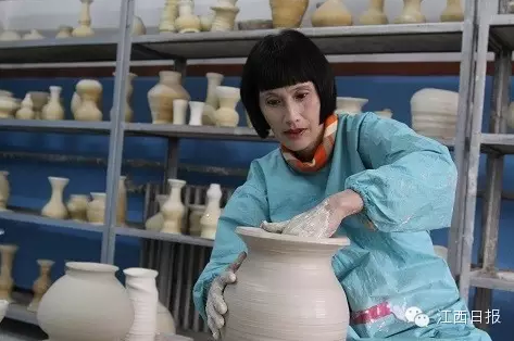 左翠霞