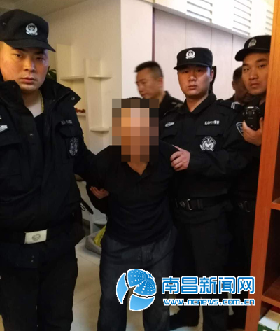 警察抓捕小偷