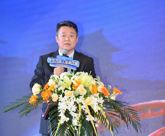 大连万达商业地产股份有限公司高级总裁助理、南昌万达城投资有限公司总经理杨明明