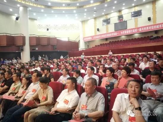7日下午，景德镇市第十四届人民代表大会第八次会议举行大会选举。王景萍摄影
