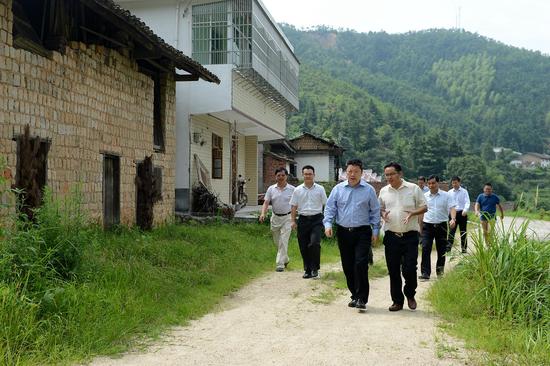 江西 贫困人口_江西贫困农村(3)