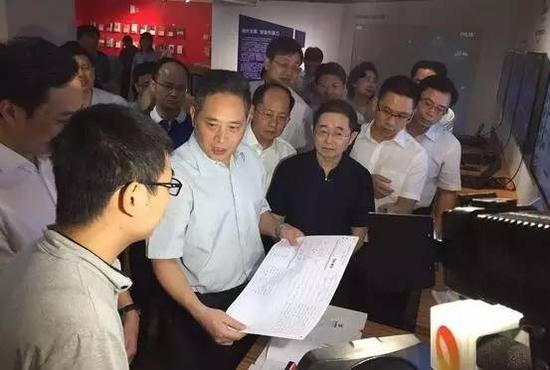 江西省委常委、省委宣传部部长陈俊卿率团在湖南考察