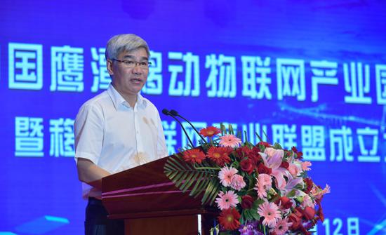 江西省人民政府副省长李贻煌讲话。徐蓉摄