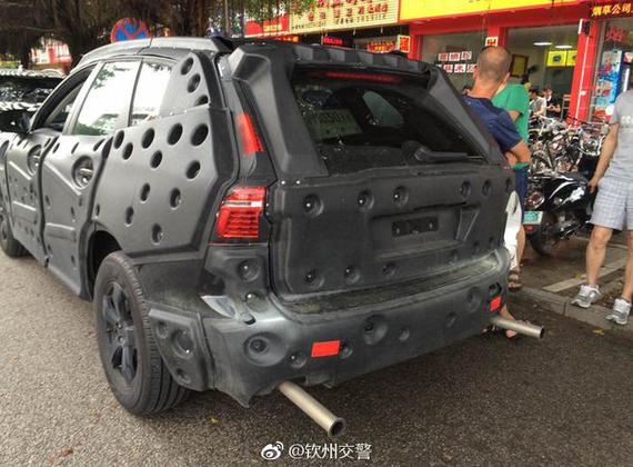 国产新一代XC60谍照(图片来源:@钦州交警)