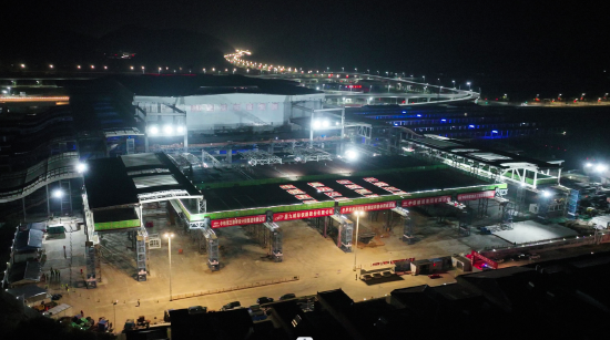 庐山站改扩建施工全景(许世东摄)