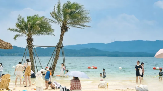 来源：白鹤湖