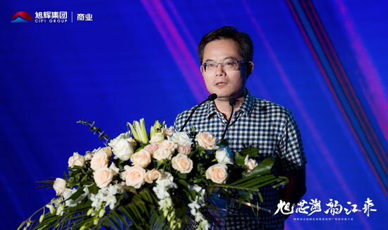 幸福蓝海国际影视文化集团有限公司副总经理黄斌