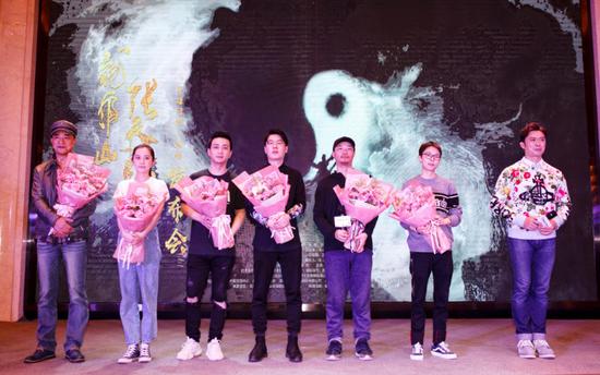 影片主创接受媒体群访