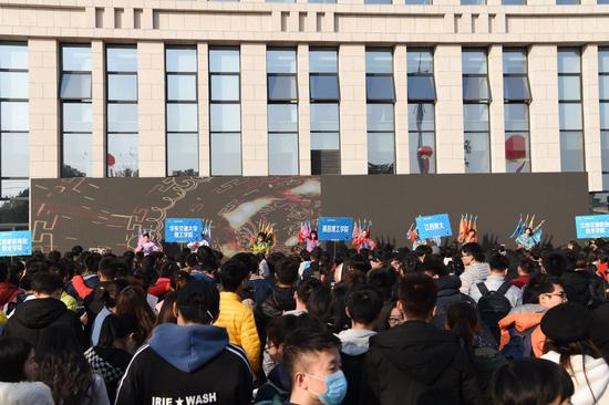 赣江新区招聘_江西赣江新区共青组团又双叒叕签了个大项目 赶紧戳...
