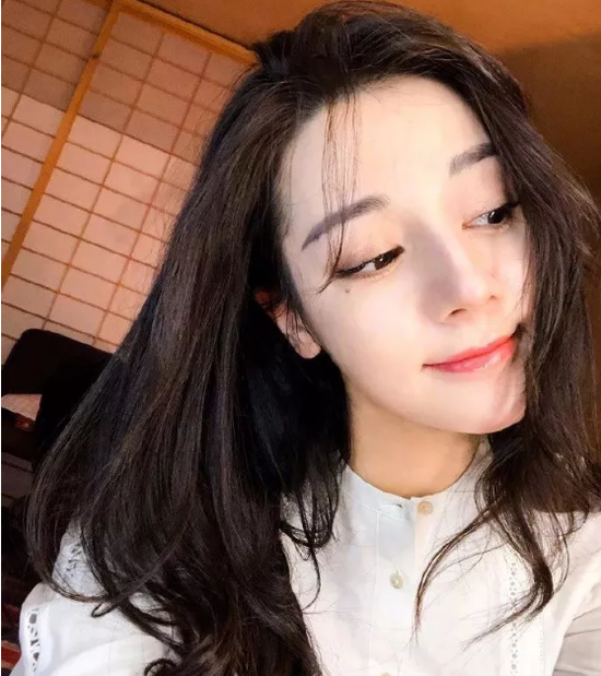 2018年最流行的发色黑茶发色,让你秒变初恋