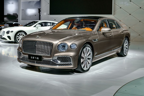 2020粤港澳车展:宾利家族亮相 销量再攀升