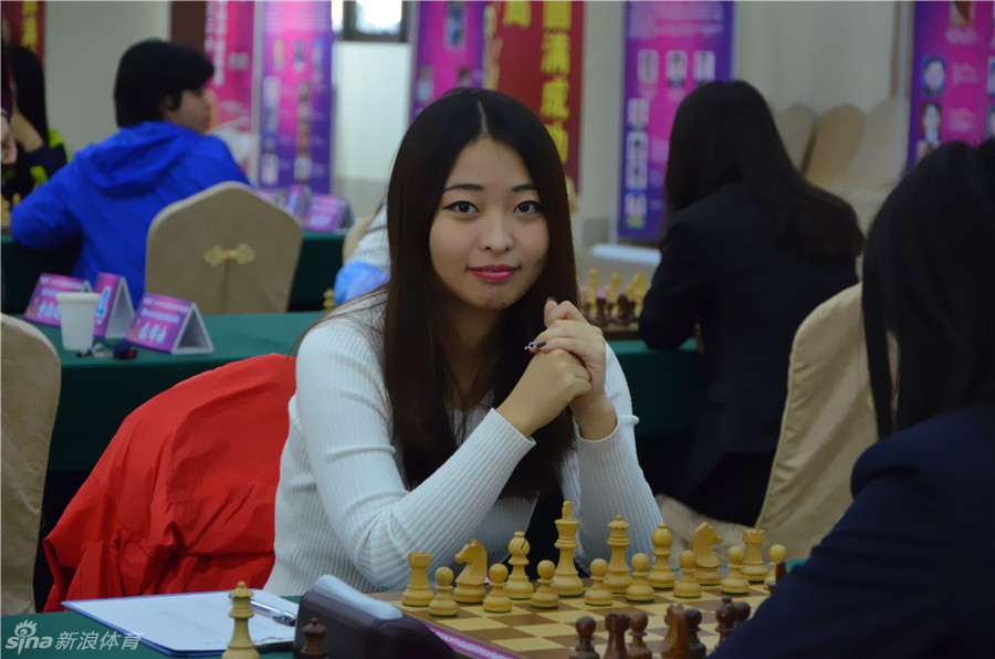 高清-国象联赛居文君指甲抢镜