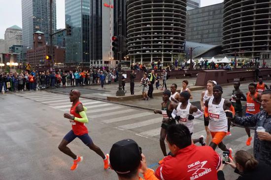芝加哥马拉松莫法拉夺冠 大迫杰再度刷新亚洲