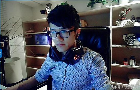 怎么样才能成为一名游戏主播 5cjL-fxyiayr9337028.jpg