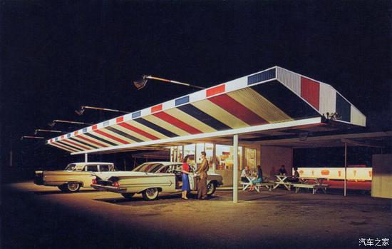驰骋在美国公路上的汽车餐厅