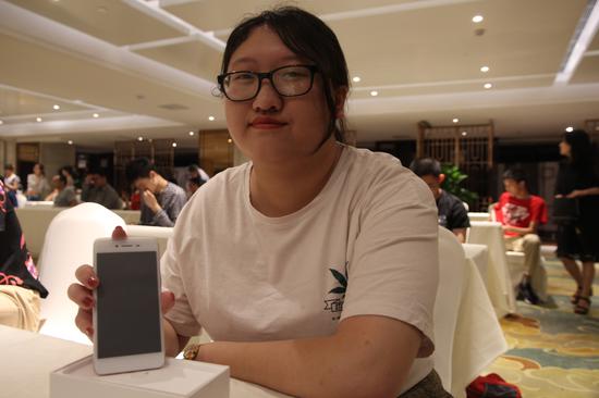 北京张雨虹获得oppo手机