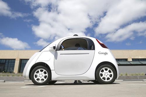 谷歌放弃辅助自动驾驶研发 危险时司机难以接管