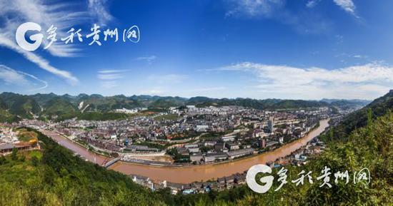茅台全景(蔡海红 摄)