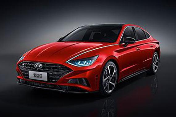 十代索纳塔VS起亚K5 韩系双胞胎轻度试驾对比