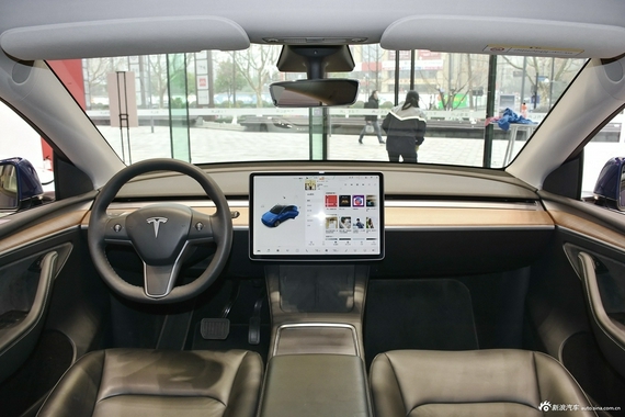 27万的Model Y杀疯了吗？连锁反应更猛烈