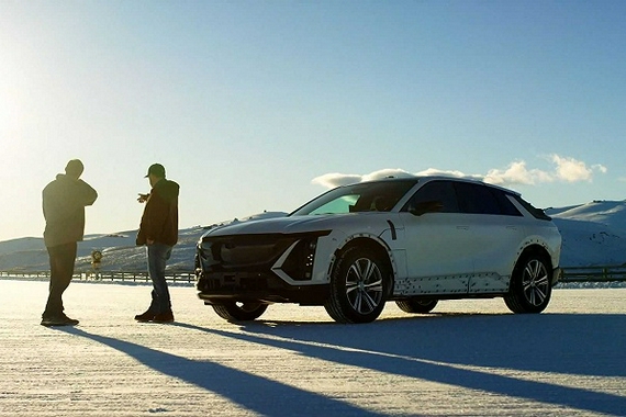 凯迪拉克LYRIQ电动车去沙漠和北极接受了考验