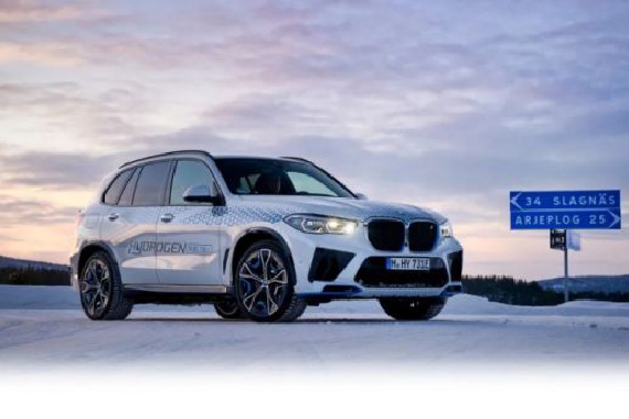 宝马X5氢燃料车 加氢3-4分钟续航500km